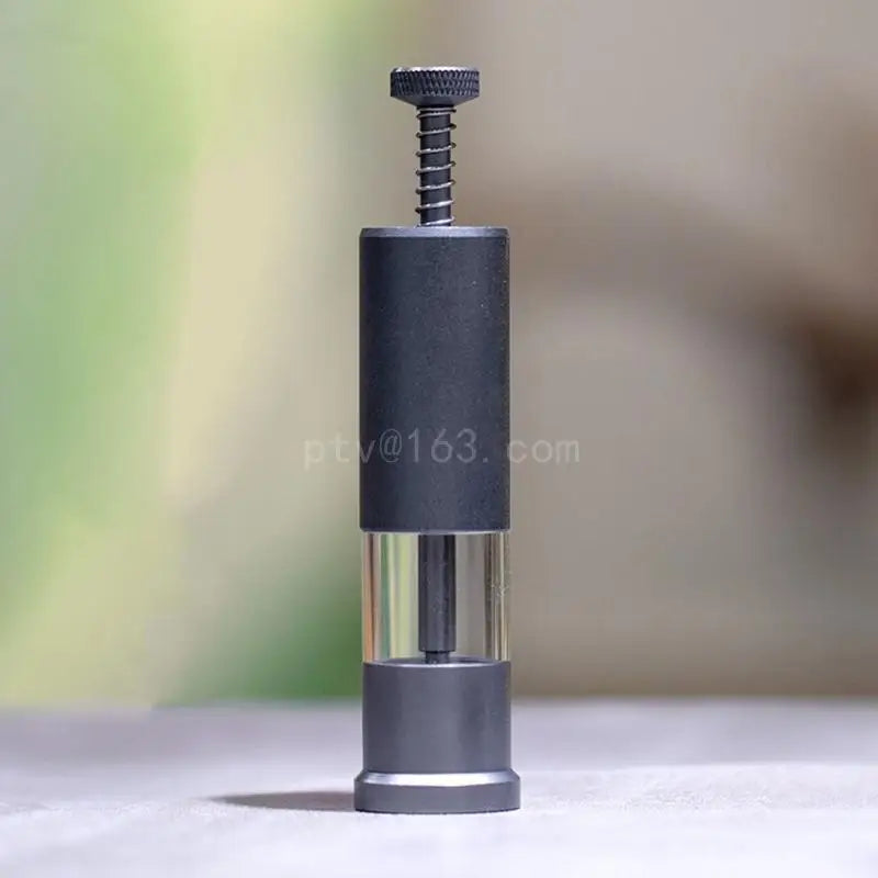 Handhold Hand Press Fish Feeder